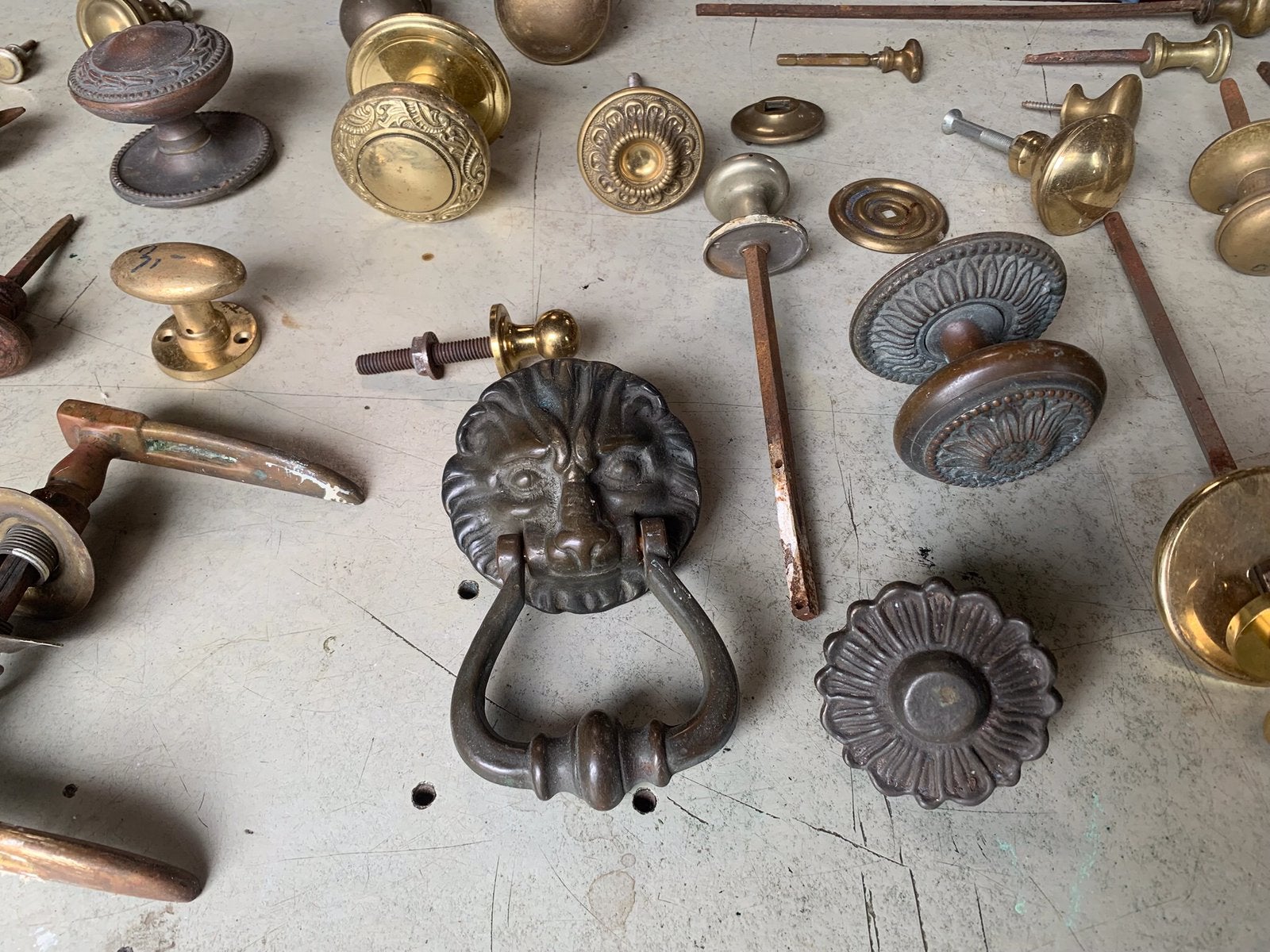 Diverse antiek deurbeslag, Antiek en Kunst, Ophalen of Verzenden