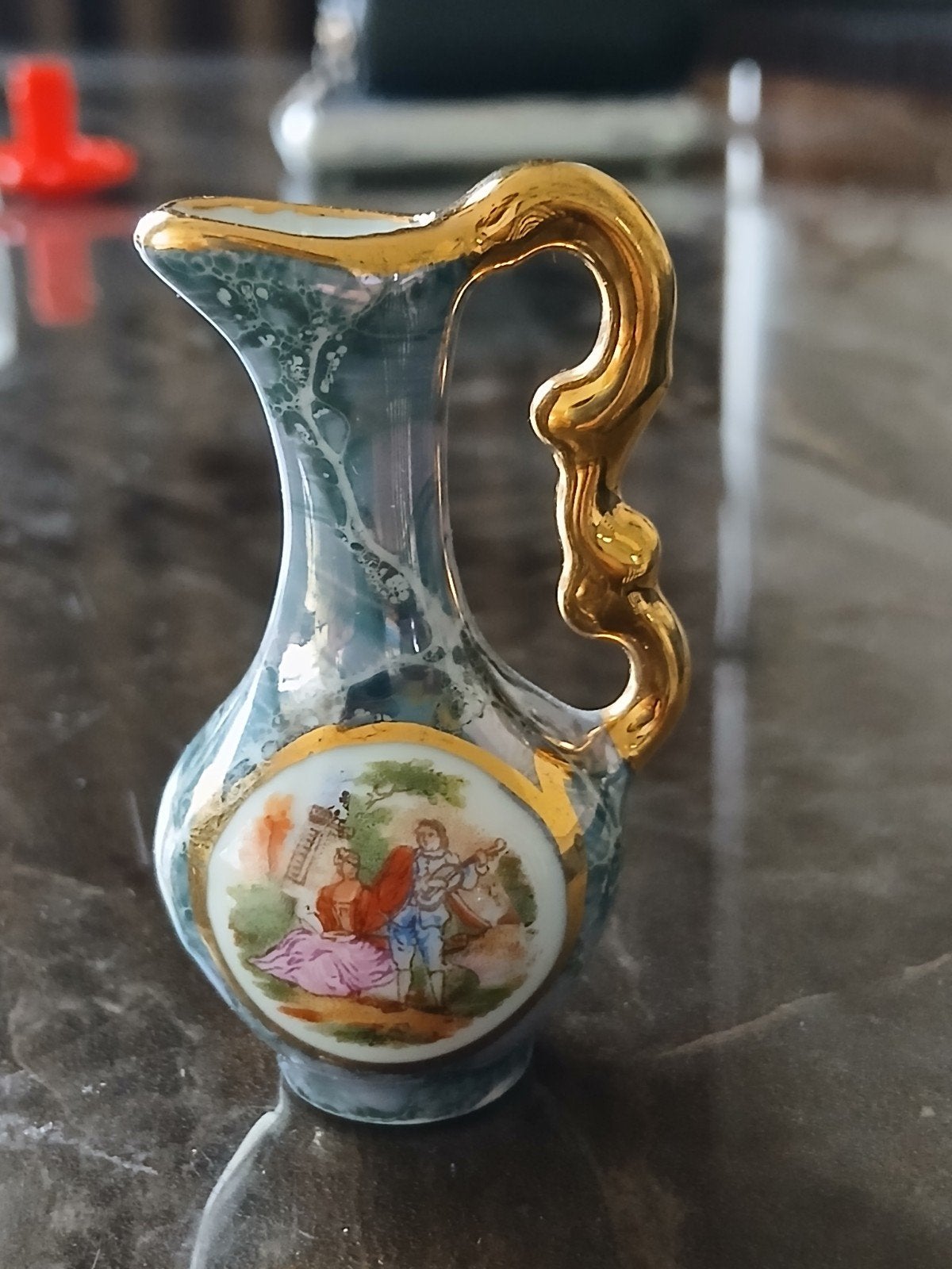 Miniatuur Limoges Vaasje - Made in France met 24 karaat goud, Ophalen of Verzenden