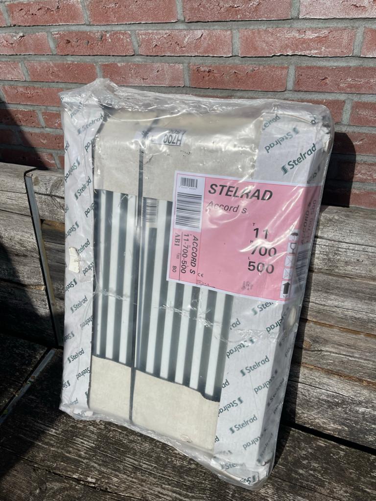 Stelrad radiator nieuw. 70x50, Doe-het-zelf en Verbouw, Verwarming en Radiatoren, Ophalen, 30 tot 80 cm, Radiator, Nieuw