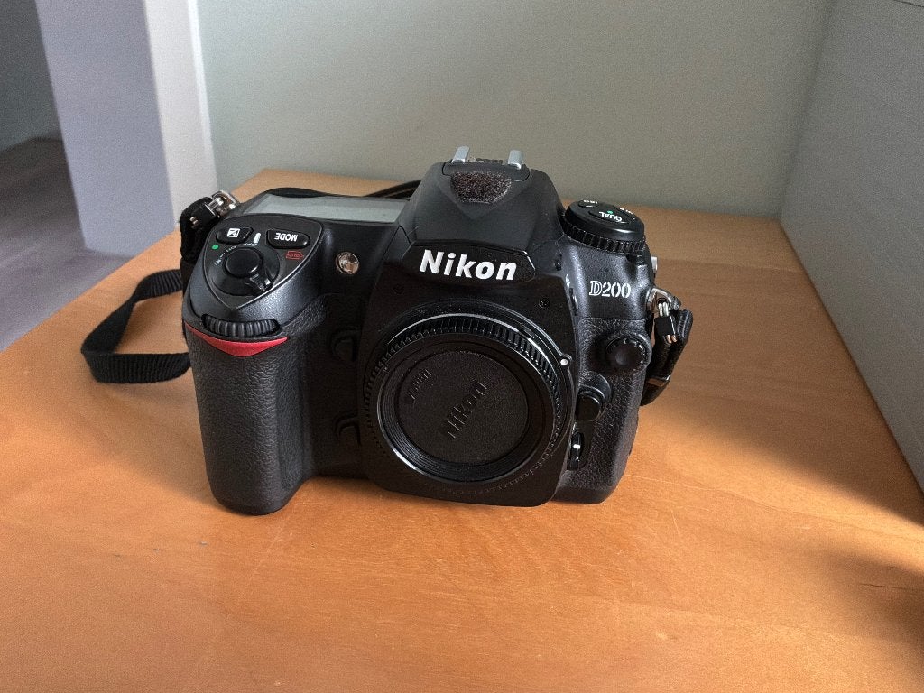 Nikon D200 camera, plus drie lenzen en Lowepro fototas, Ophalen, Gebruikt, Spiegelreflex, Nikon