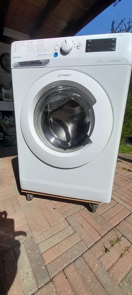 Wasmachine Indesit, Witgoed en Apparatuur, Ophalen, Gebruikt, Voorlader, 85 tot 90 cm