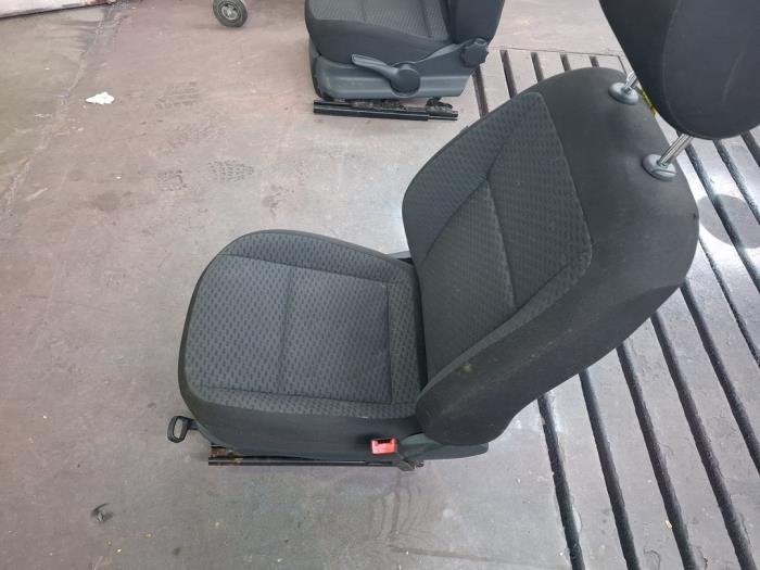 Stoel rechts van een Skoda Fabia, Gebruikt, -, Verzenden, -