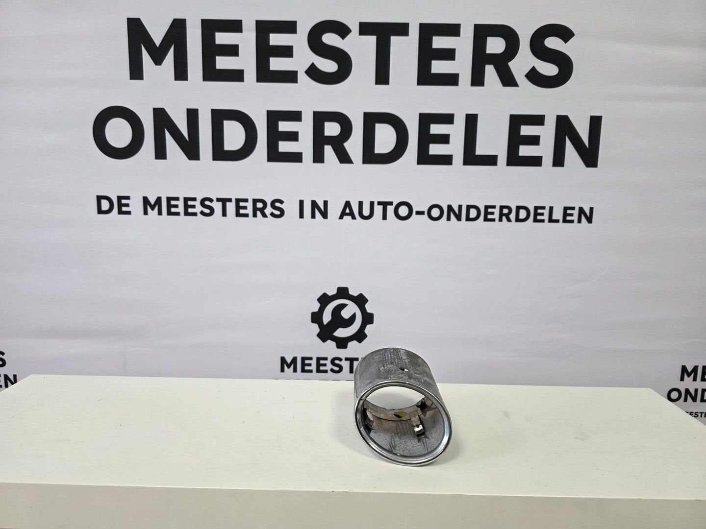 Audi TT Uitlaatpijp sierstuk rechterzijde 8S0253826, Gebruikt, -, -, Ophalen of Verzenden