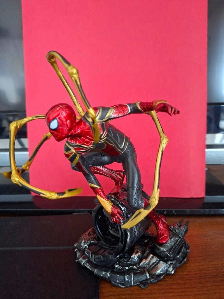 Spiderman 19cm. superhelden beeldje Nieuw, Ophalen of Verzenden, Nieuw, Fantasy