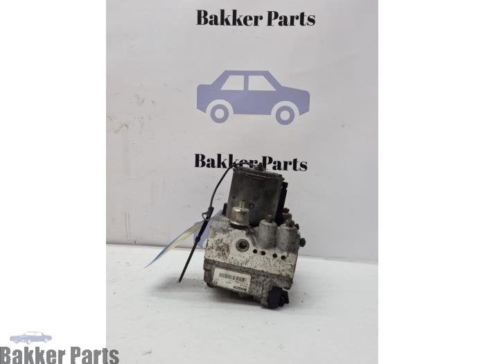 ABS Pomp van een Volvo V40, Gebruikt, -, -, Ophalen of Verzenden