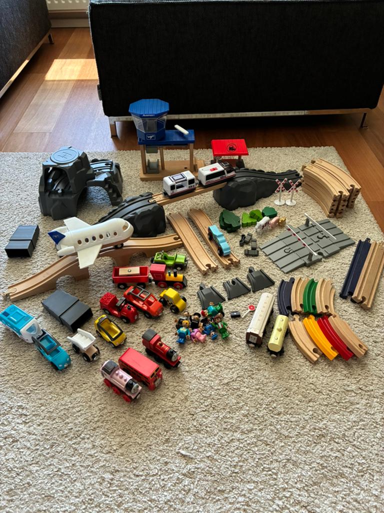 Leuke houten trein baan, veel accessoires, Ophalen, Rij- of Hobbelspeelgoed