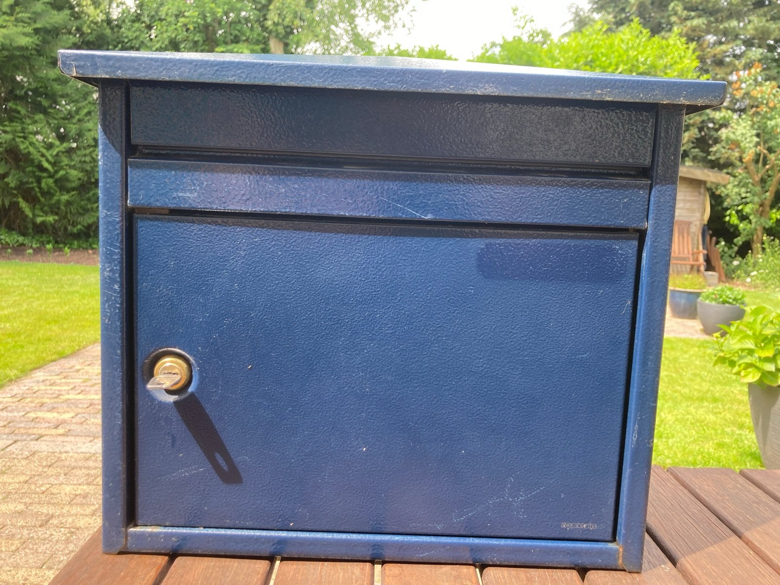 Brabantia B560 met slot, Ophalen of Verzenden, Gebruikt, Staal, Wandbrievenbus