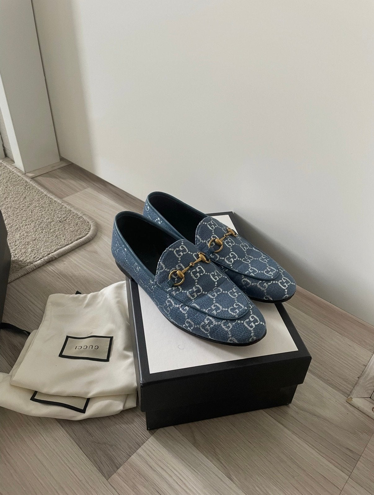 Gucci Jordaan Loafers, Ophalen of Verzenden, Zo goed als nieuw, Blauw, Instappers
