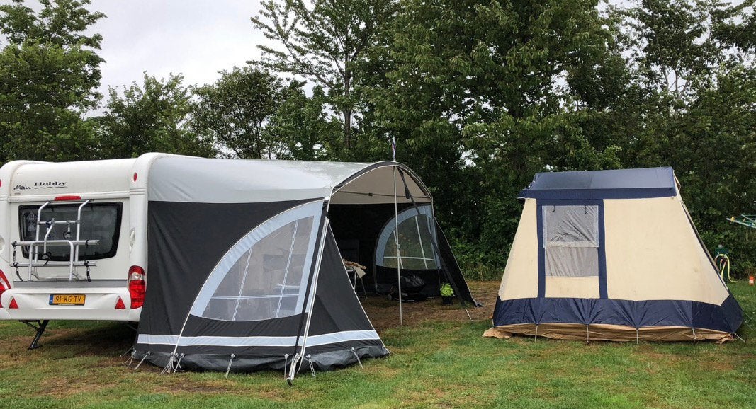 Gratis Tent merk valencia waterdicht doek stokken compleet, Caravans en Kamperen, Tenten, Ophalen, Gebruikt, Tot en met 4