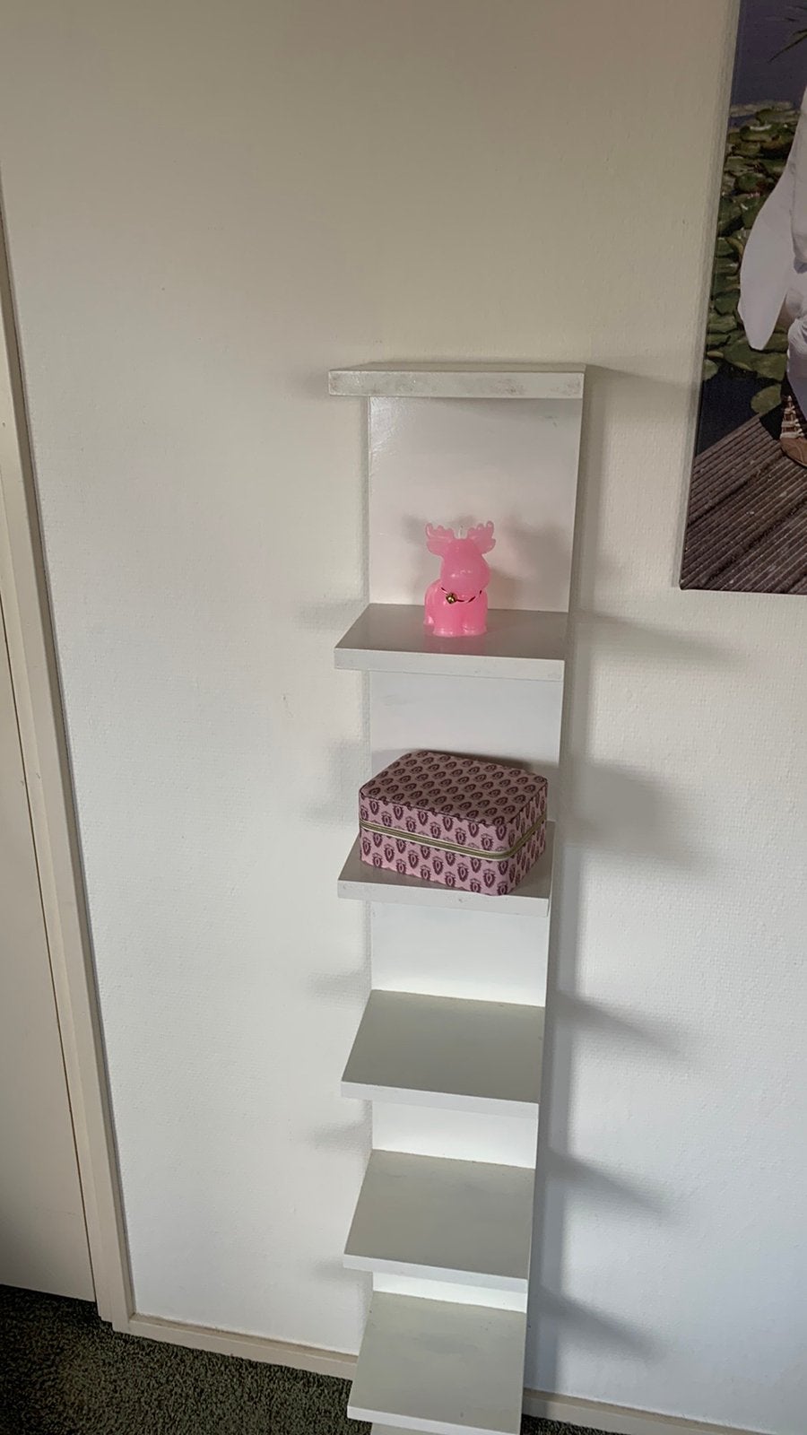 Prachtig zelfgemaakt houten opbergrekje met plankjes, Ophalen of Verzenden, Zo goed als nieuw