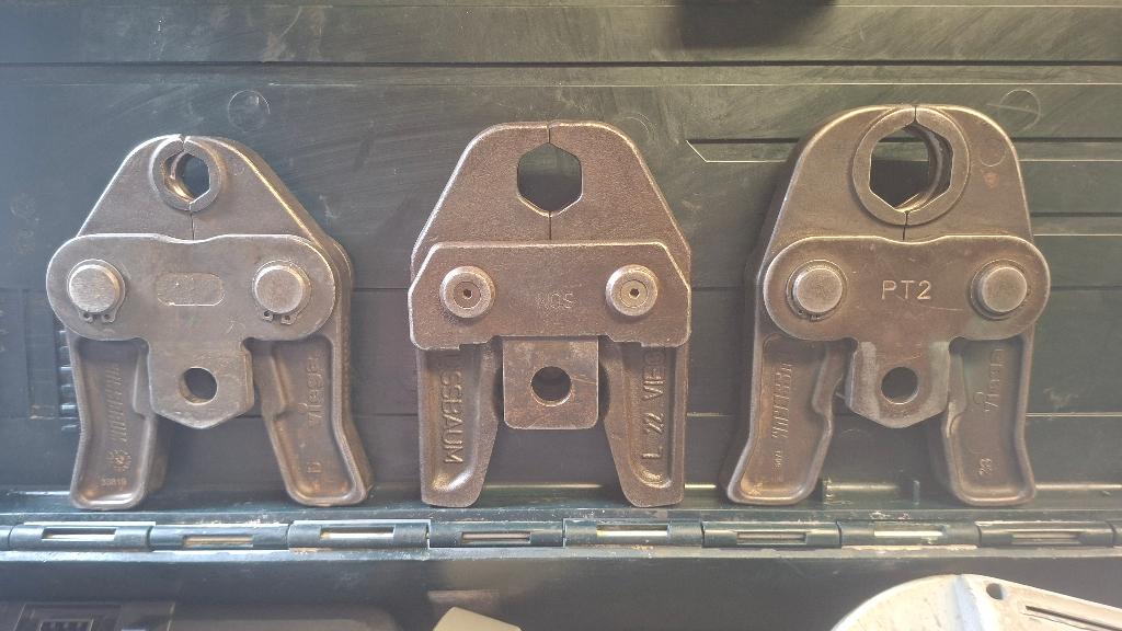 Viega Press gun B4 accu perstang persapparaat pers tang, ,, Ophalen of Verzenden, Zo goed als nieuw, ,