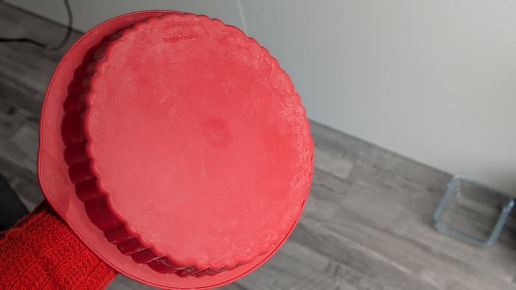 Tupperware Siliconen Taartvorm - Flexibele Bakvorm 25cm, Ophalen of Verzenden, Gebruikt, Rood, Overige typen