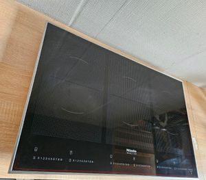 Miele inductie kookplaat 80 cm 6 zone’s KM6366, Witgoed en Apparatuur, Kookplaten, Ophalen of Verzenden, Zo goed als nieuw, Energieklasse A of zuiniger