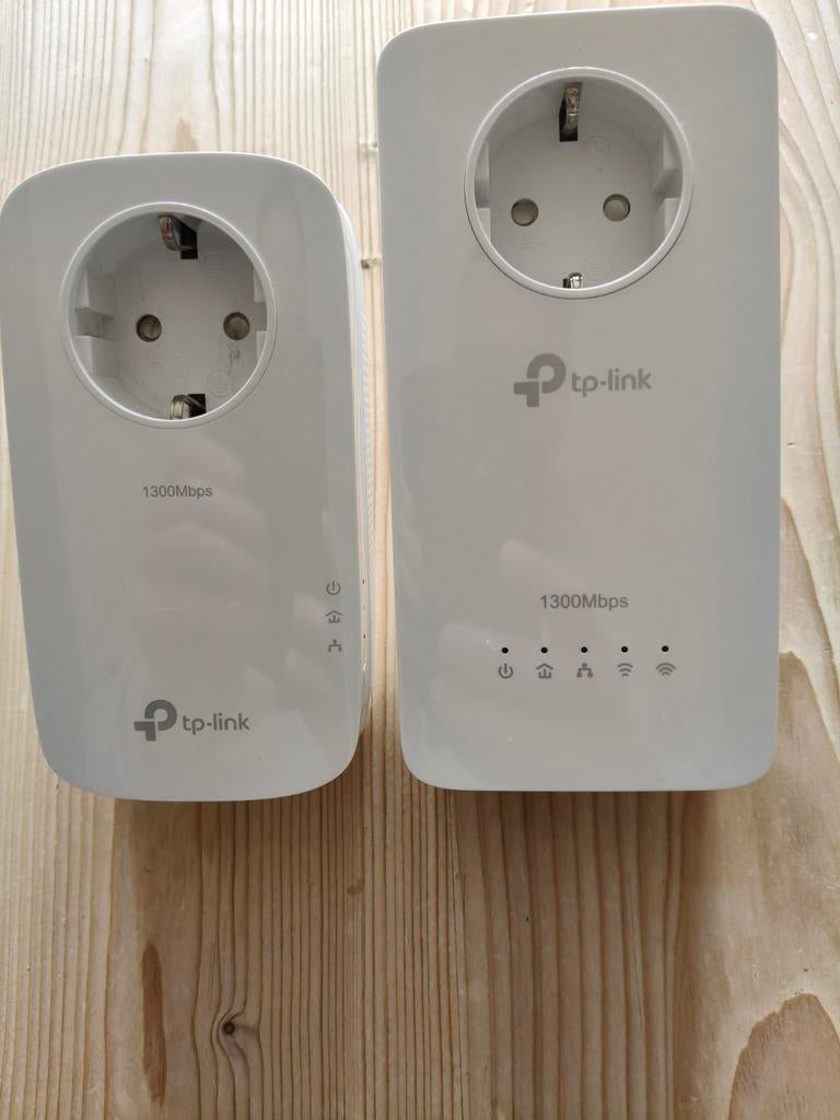 TL-WPA8630P AV1300 3-poorts Gigabit Passthrough Powerline, Computers en Software, Powerlines, Zo goed als nieuw, Ophalen of Verzenden