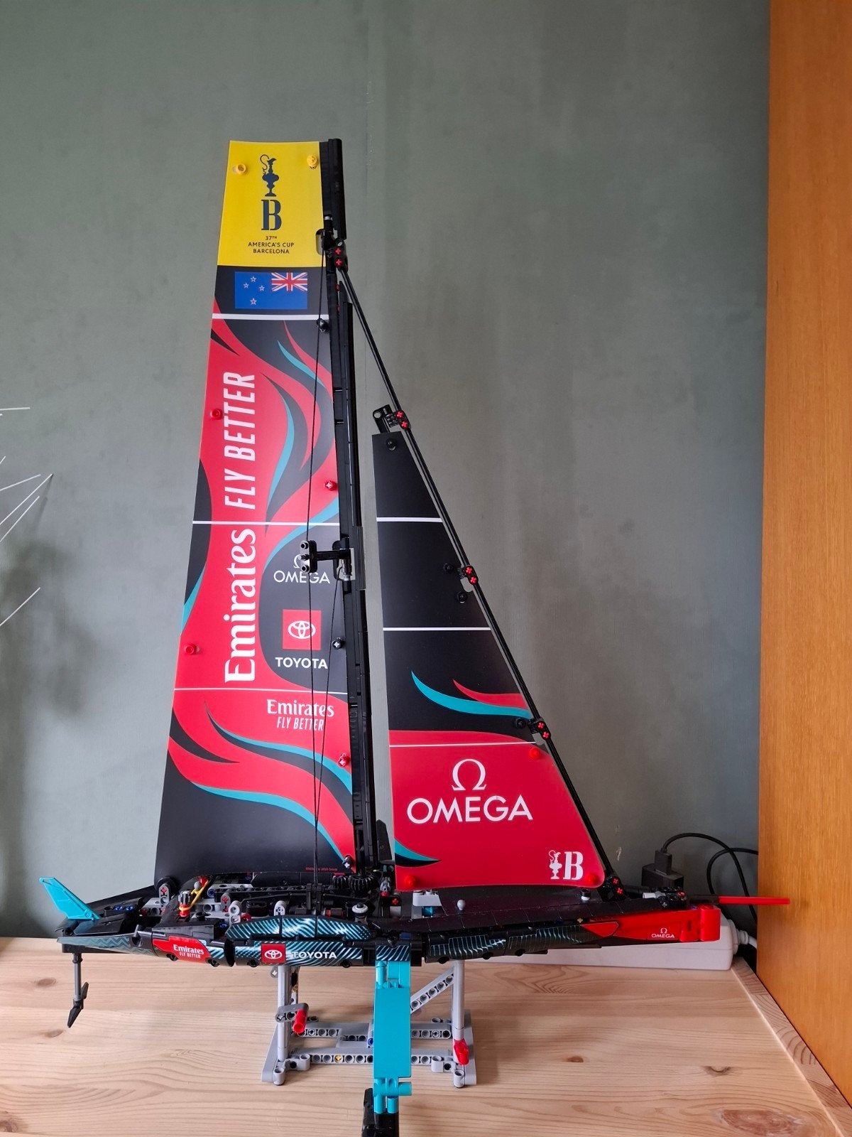 Lego Technic Zeilboot America's Cup - 42174, Ophalen of Verzenden, Zo goed als nieuw