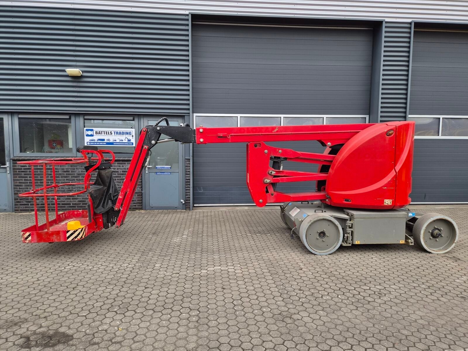 Airo A15 JE articulated boom lift