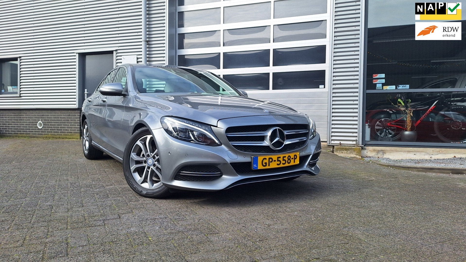 Mercedes-Benz C-klasse 180 CDI, Lease Edition/Navigatie/Pdc/, Auto's, 1385 kg, Achterwielaandrijving, Gebruikt, 4 cilinders