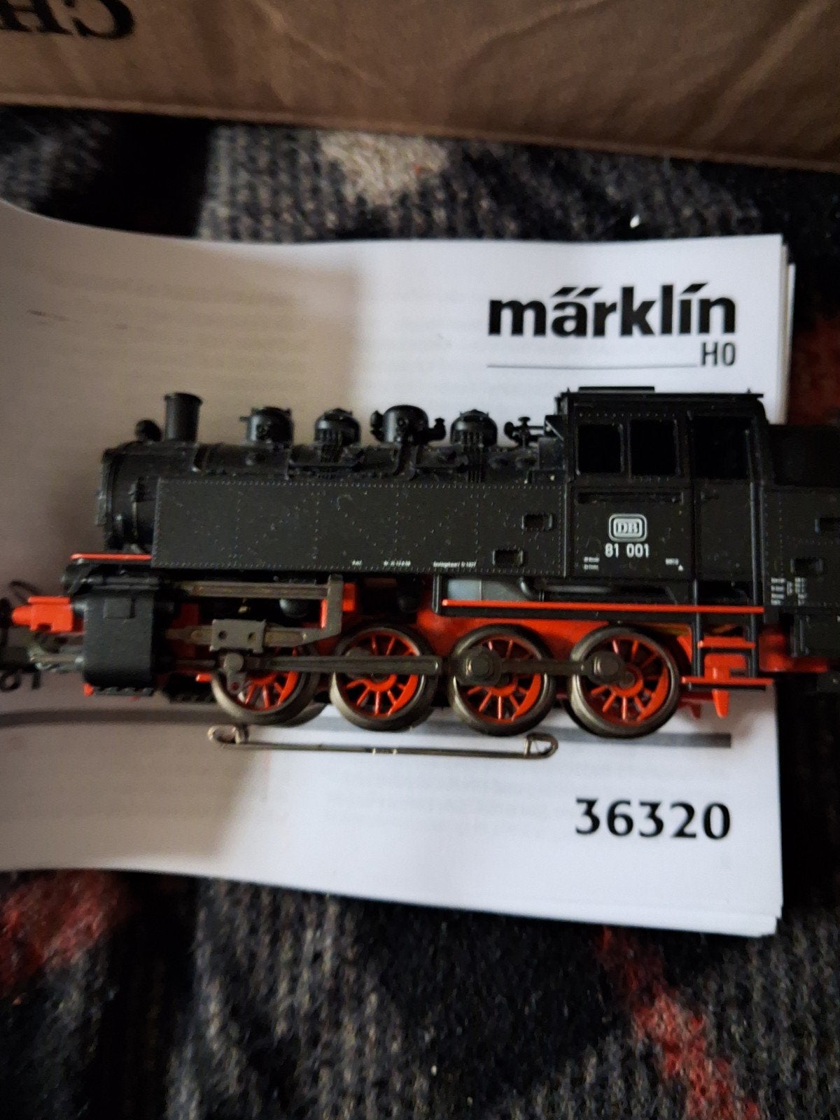 TE KOOP MARKLIN LOC BR81 UIT STARTSET MET KUNSTSTOF KAP, Hobby en Vrije tijd, Modeltreinen | H0, Wisselstroom, Locomotief, Ophalen of Verzenden