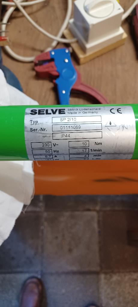 SELVE MOTOR 10Nm, Doe-het-zelf en Verbouw, Rolluiken, Ophalen, Overige kleuren, 200 cm of meer, Zo goed als nieuw