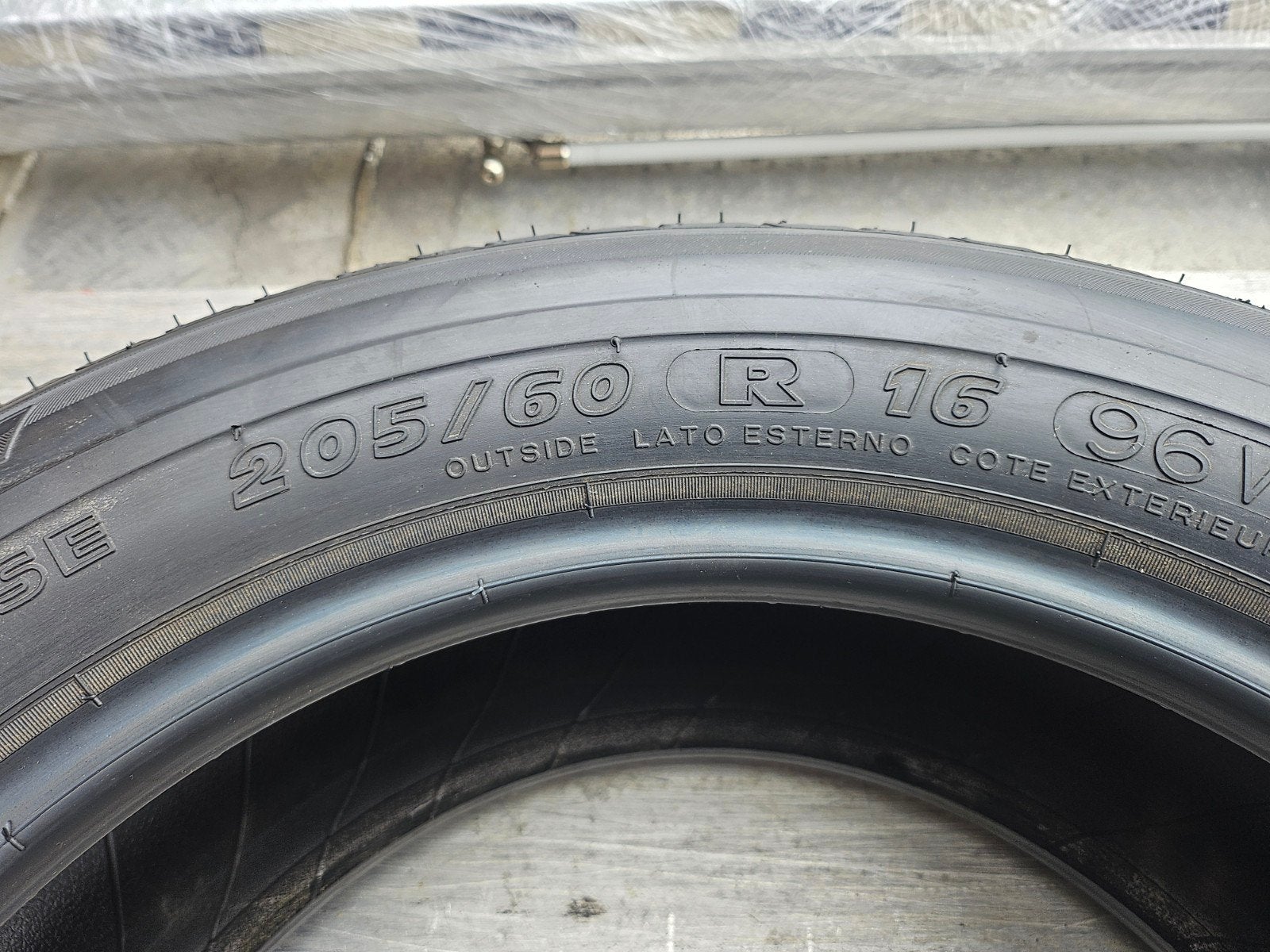 1 michelin auto band 205 60 16, Ophalen, Zo goed als nieuw