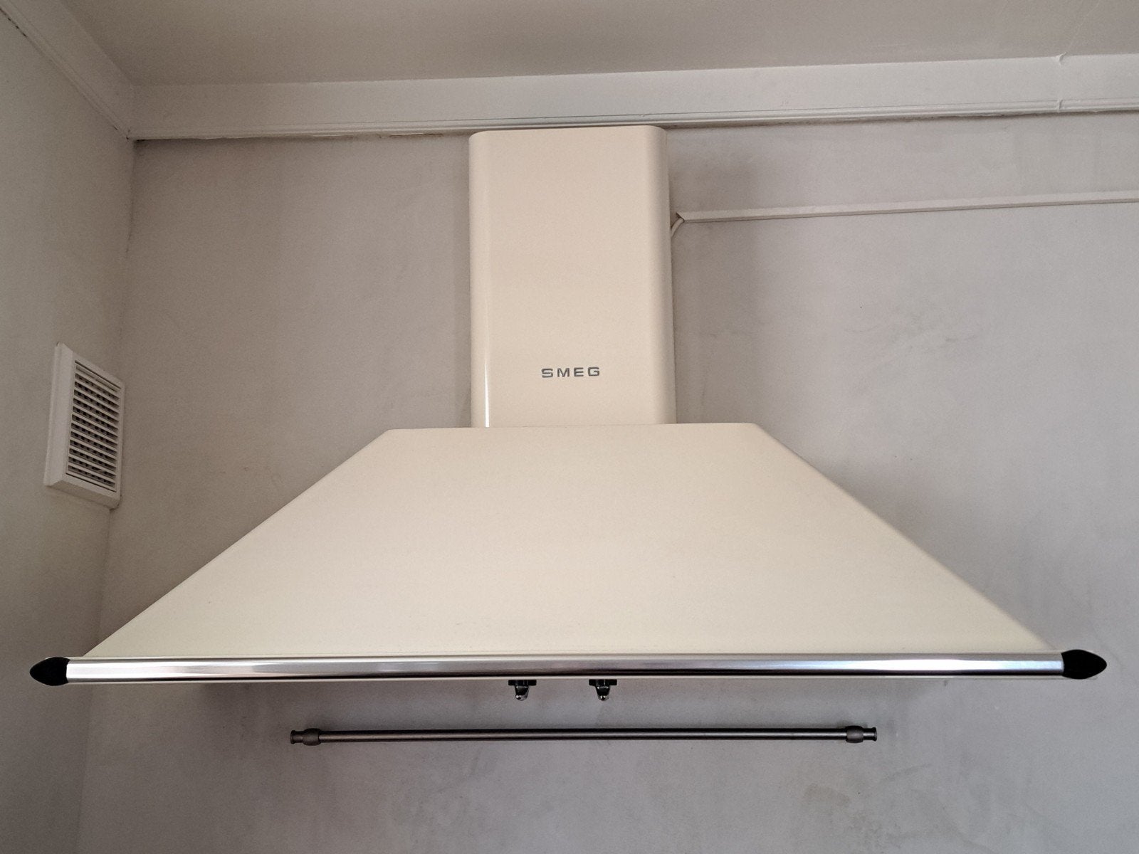 Smeg Wandschouwkap - Crème, Zo goed als nieuw, 110 breed, Wandschouwkap, Ophalen of Verzenden, Zo goed als nieuw, Vrijstaand