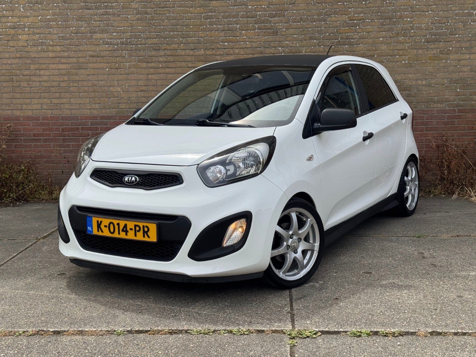 Kia Picanto 1.0 Cvvt 5-DRS| LMV| Airco| Bluetooth, Auto's, Voorwielaandrijving, Euro 5, Stof, Zwart