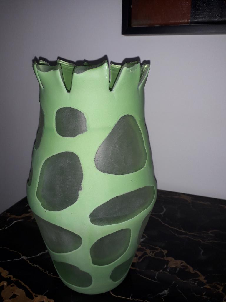 ZEER BIJZONDERE VINTAGE GLAZEN VAAS ( hardgroen ) I.Z.G.ST, Ophalen of Verzenden