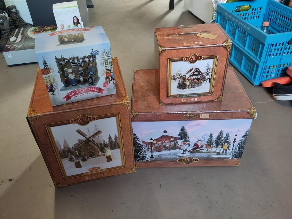 Kerstdorp huisjes en figuren, molen, startset, bratwurst, Diversen, Kerst, Ophalen