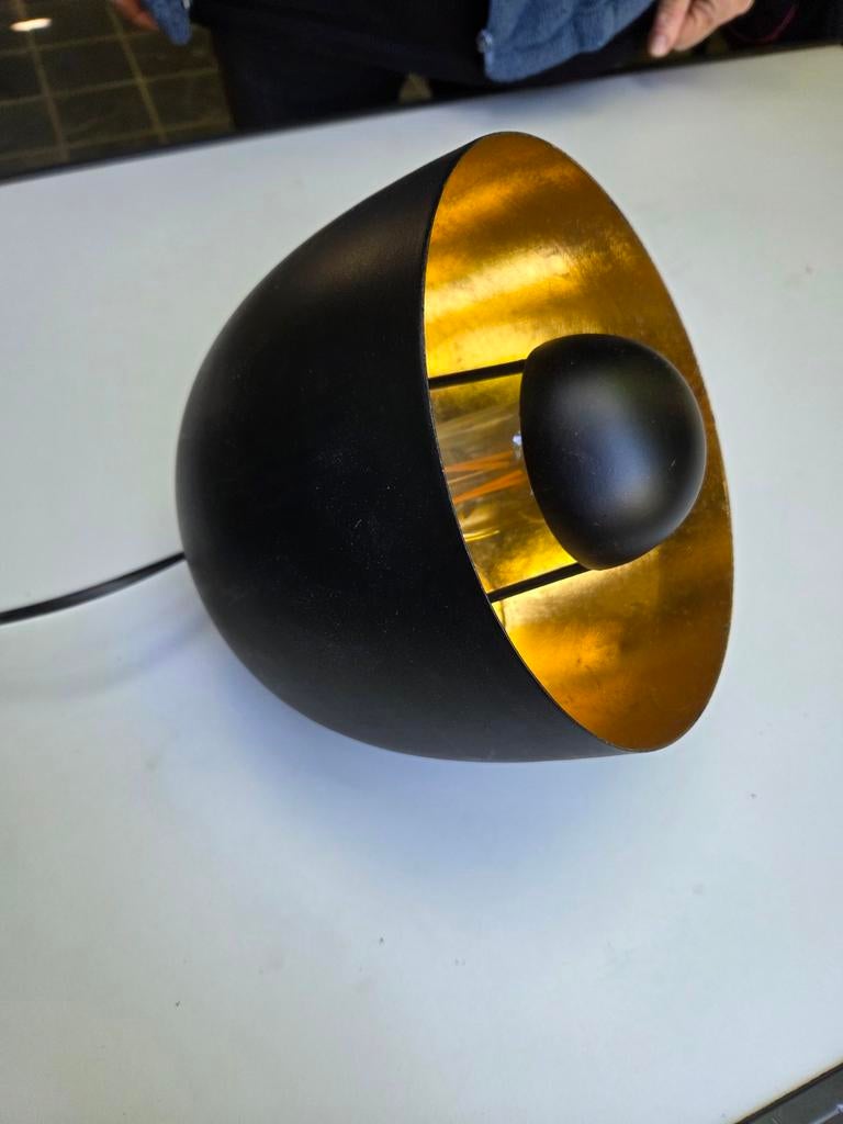 Moderne Zwart-Gouden Tafellamp - Sfeervolle Verlichting, Ophalen of Verzenden, Zo goed als nieuw, Modern, Industrieel, Scandinavisch