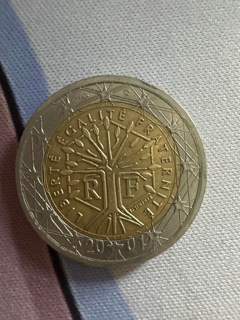 Zeldzame Franse 2 euro munt 2001 met diverse foutjes, Ophalen of Verzenden, Frankrijk, 2 euro, Losse munt