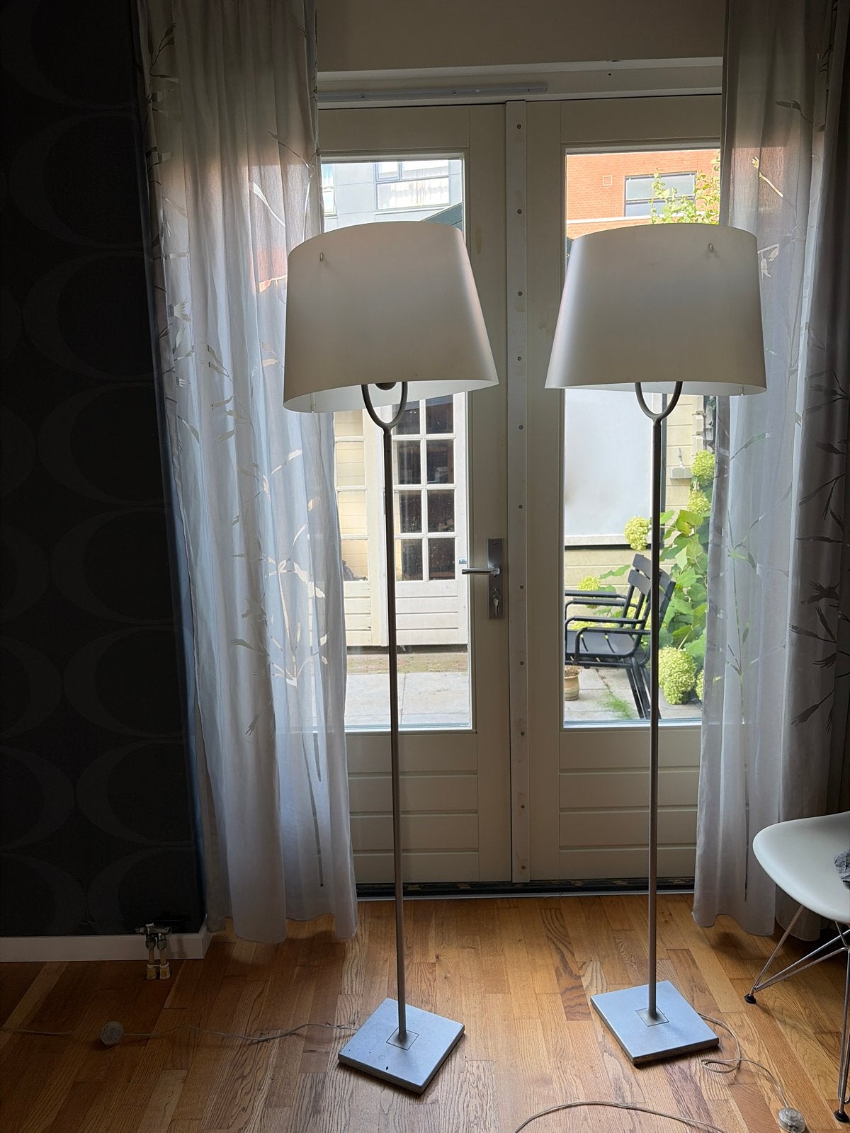 Set van 2 Sirrah Giucuzzi vloerlampen met E27 fitting, Ophalen, Gebruikt, E27 (groot), Metaal