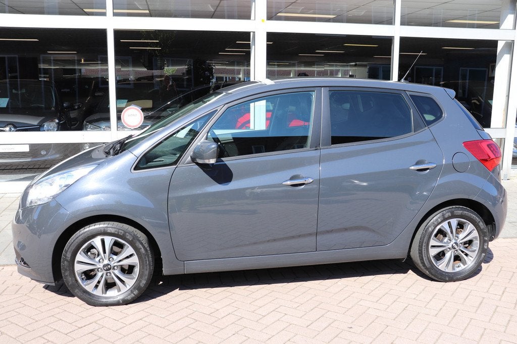 Kia Venga 1.6 CVVT ExecutiveLine Automaat. Trekhaak, navigat, Auto's, Kia, 15 km/l, Gebruikt, 4 cilinders, Leder en Stof