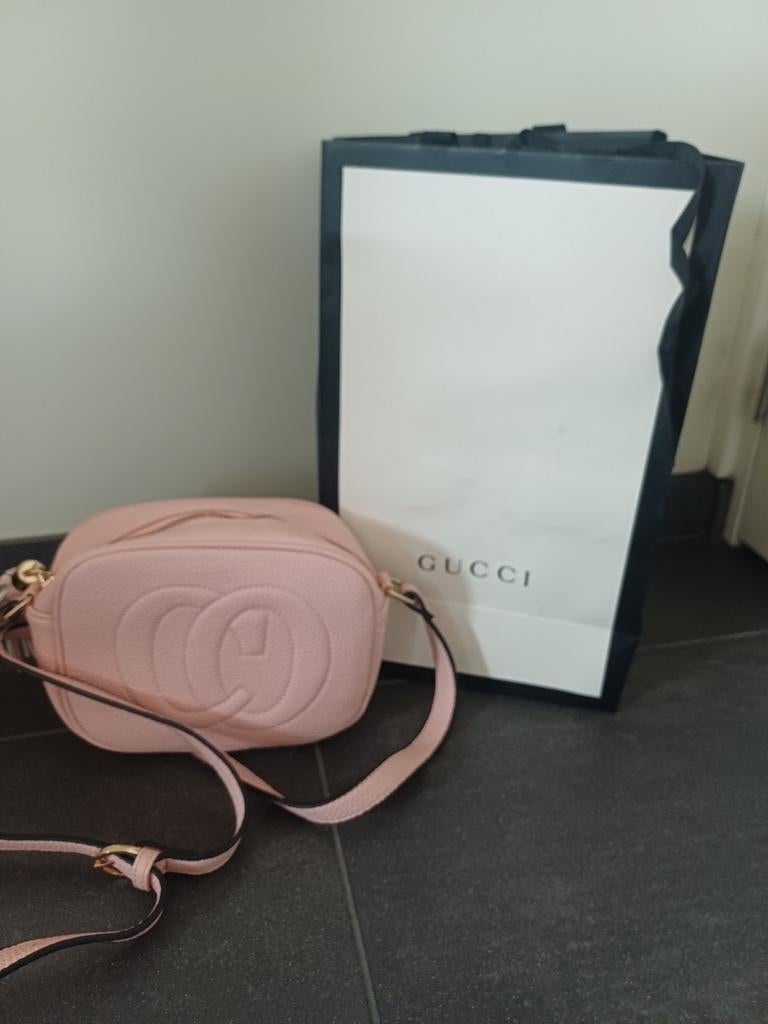 Roze schoudertas met Gucci-logo, Ophalen of Verzenden, Gebruikt, Roze, Overige merken
