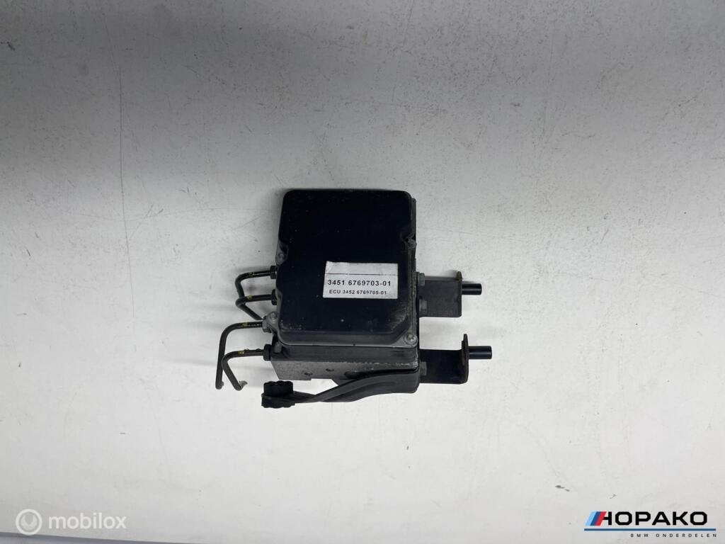 ABS pomp BMW 3 serie E90 E91 E92 E93 | 34516769703, Gebruikt, Einsteinlaan 5 rijswijk, Bmw, Ophalen of Verzenden