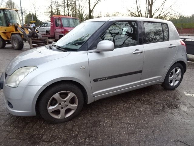 Suzuki Swift bj 2008 1.3 16v versnellingsbak schade voor dem, Gebruikt, -, -, Ophalen of Verzenden
