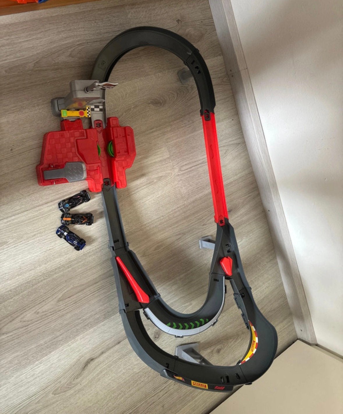 Hot Wheels Racebaan met Looping en 3 Auto's, Racebaan, Ophalen of Verzenden, Zo goed als nieuw, Hot Wheels