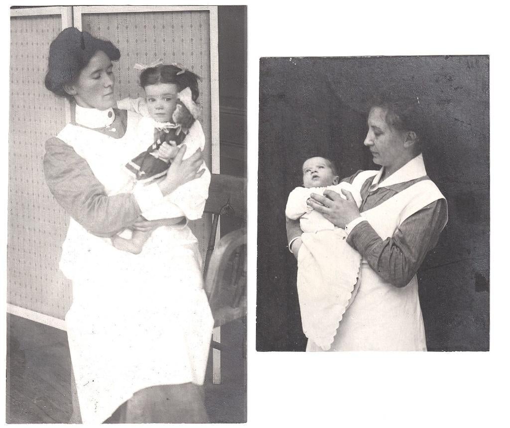 Foto 2x - Kraamverzorgster Verpleegster Uniform Kind Baby, Gebruikt, Foto, Ophalen of Verzenden, Voor 1940