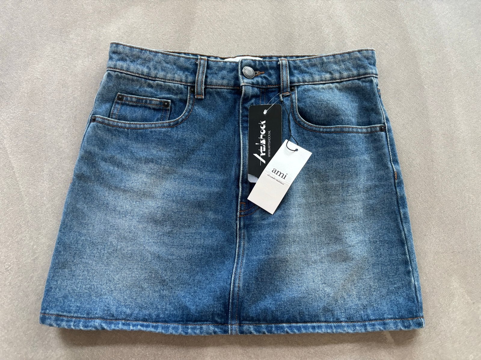 AMI Paris Denim Mini Rok - Maat 29 (valt als NL 38), Maat 38/40 (M), Blauw, Nieuw, Ophalen of Verzenden