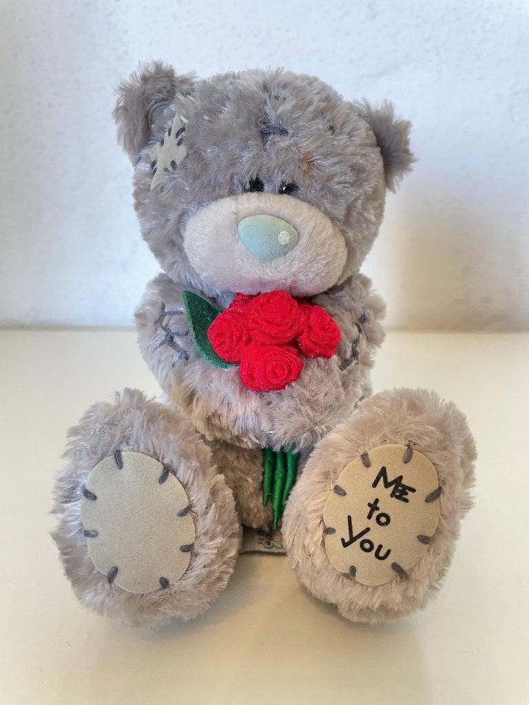Me to You Beertje met Rozen 16 CM, Verzamelen, Beren en Cherished Teddies, Ophalen of Verzenden, Zo goed als nieuw, Stoffen beer