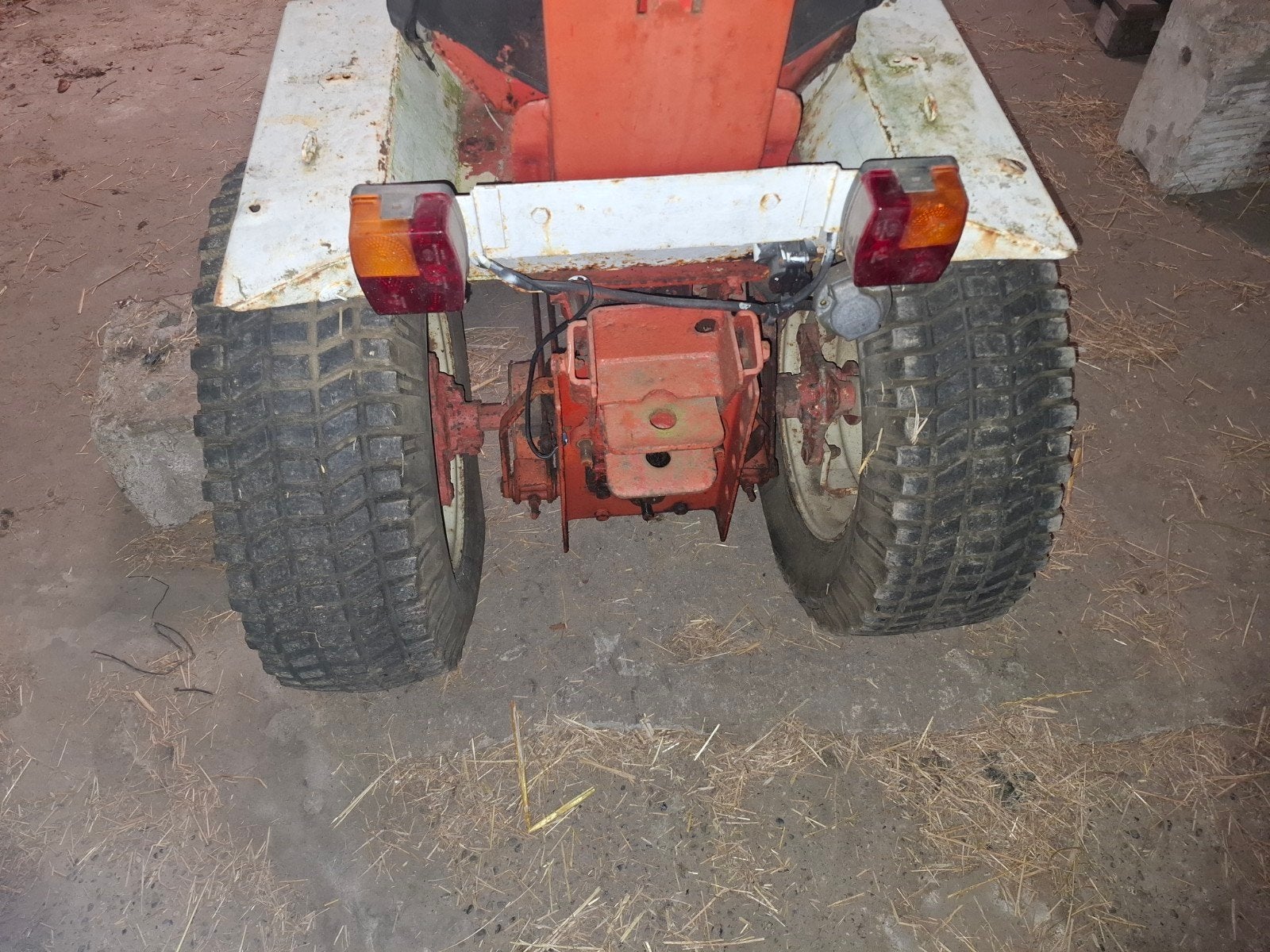 Gutbrod 1050 - Opknapper zonder front PTO, Ophalen