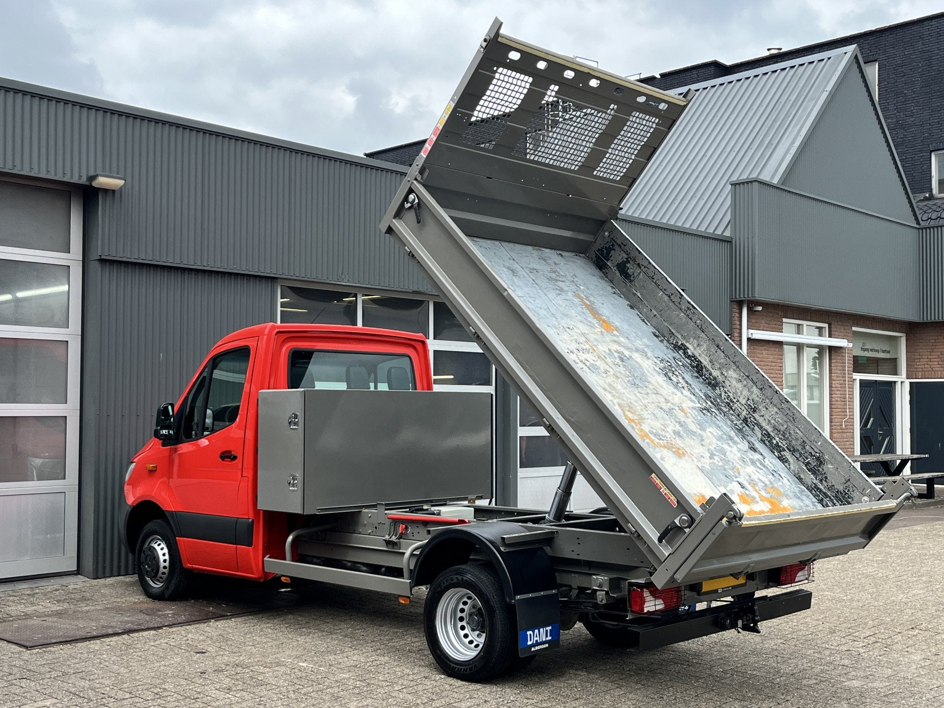 Mercedes-Benz Sprinter 514 2.2 CDI Kipper Airco Trekhaak 350, Auto's, Bestelauto's, Achterwielaandrijving, Gebruikt, Zwart, Start-stop-systeem
