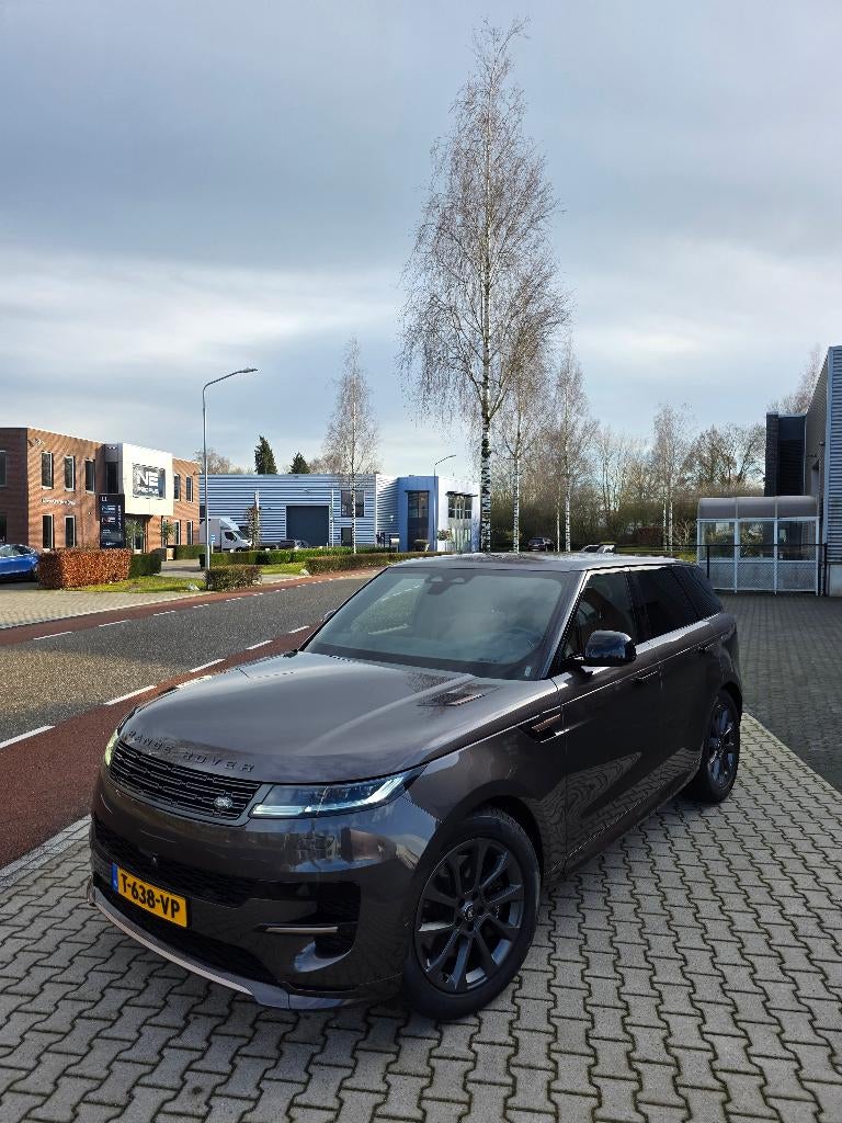 Land Rover Range Rover Sport 3.0 P440e AUT Phev 2023, Automaat, Beige, 3000 kg, 2996 cc