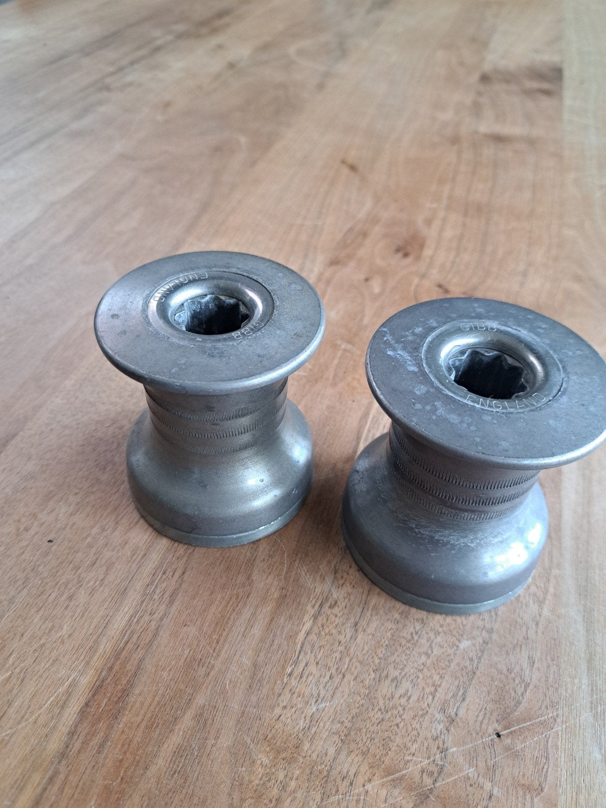 2x GIBB lier trommels - England - Zo goed als nieuw, Ophalen of Verzenden, Gebruikt, Overige typen