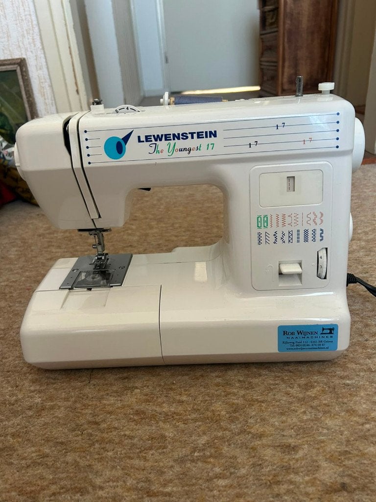Naaimachine Lewenstein, Ophalen, Zo goed als nieuw, Naaimachine, Lewenstein