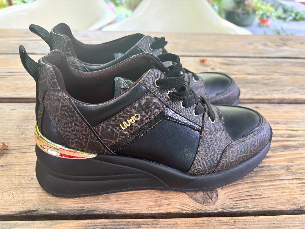 Sneakers Liu-Jo maat 38, Ophalen, Zo goed als nieuw, Sneakers of Gympen