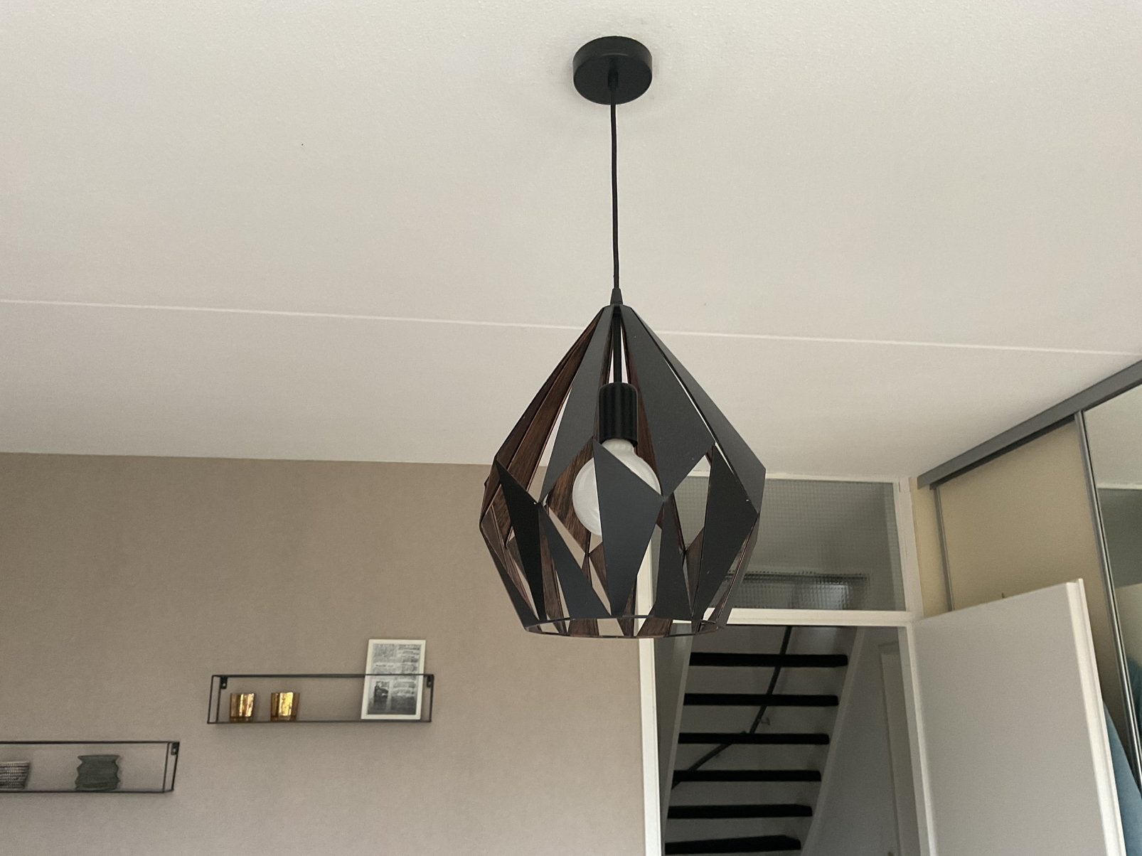 Zwart metalen slaapkamer lamp, Huis en Inrichting, Ophalen, Zo goed als nieuw
