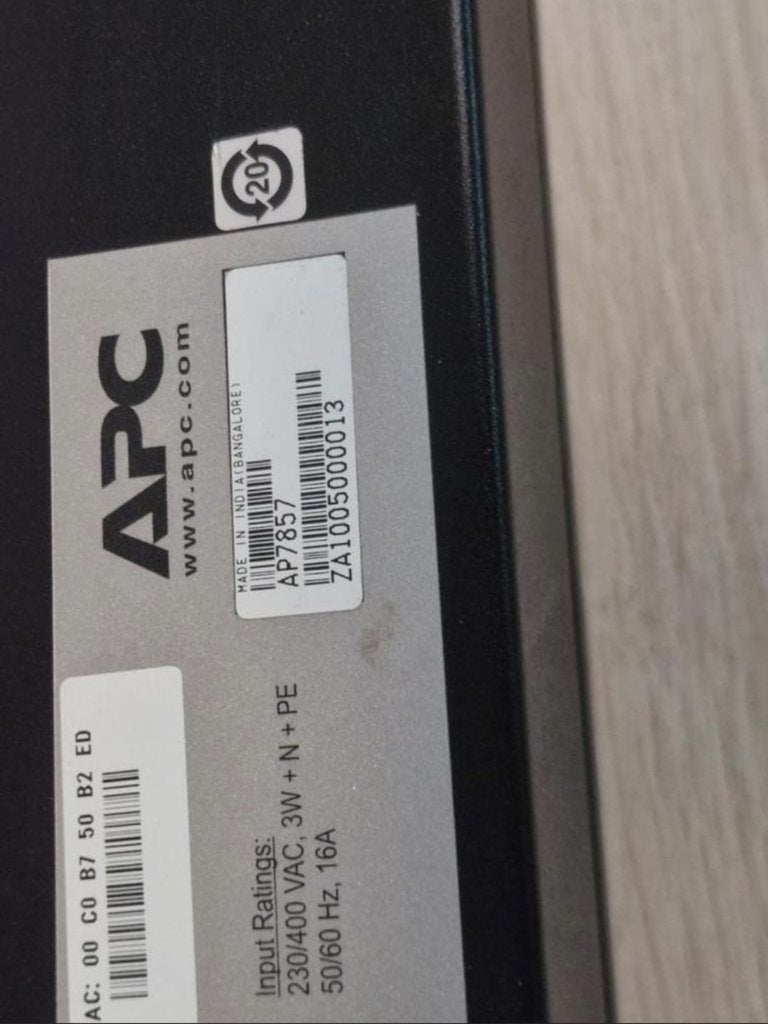 APC metered Rack PDU AP 7857, Computers en Software, APC, Onbekend, Ophalen, Postbus