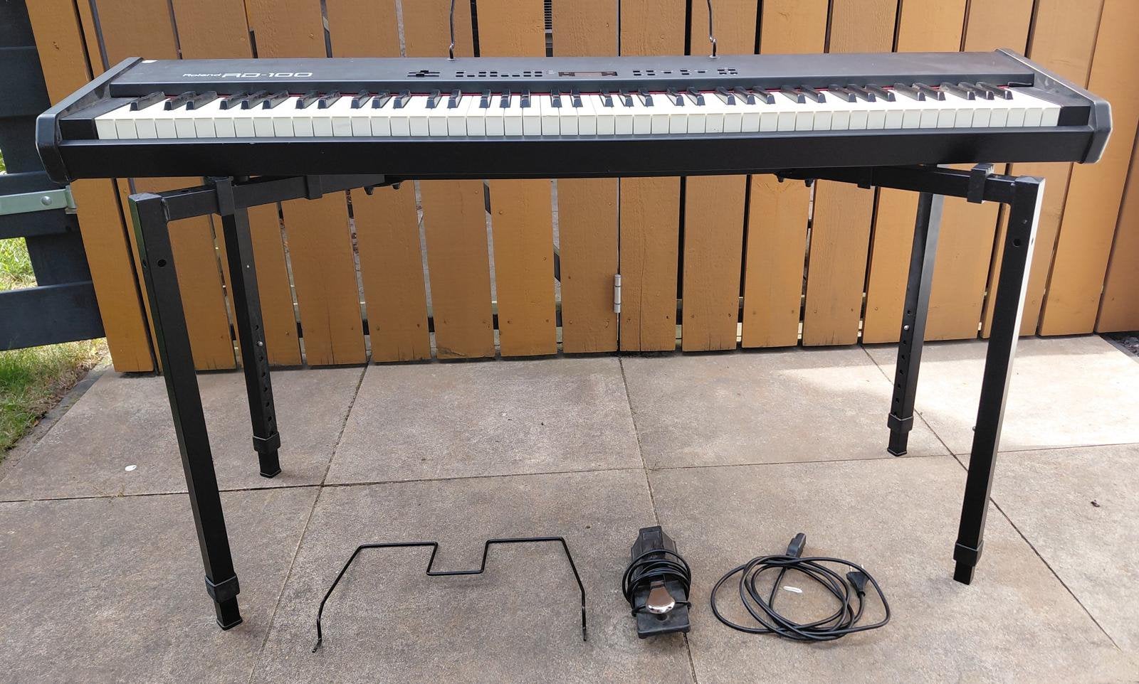 Roland digitale piano RD100, Ophalen, Gebruikt
