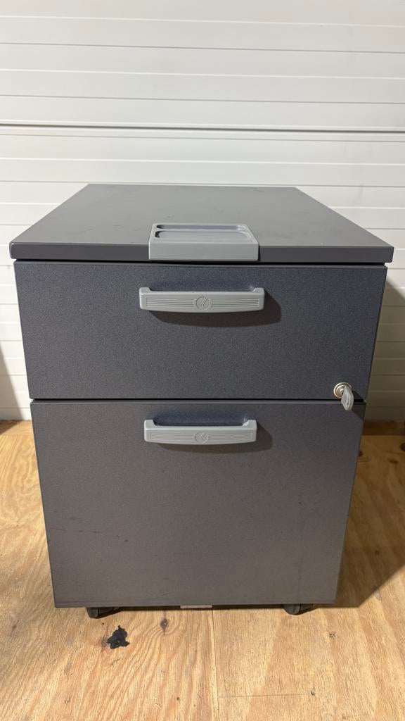 Ladeblok, Ophalen, Minder dan 50 cm, Gebruikt, 1 of 2 laden