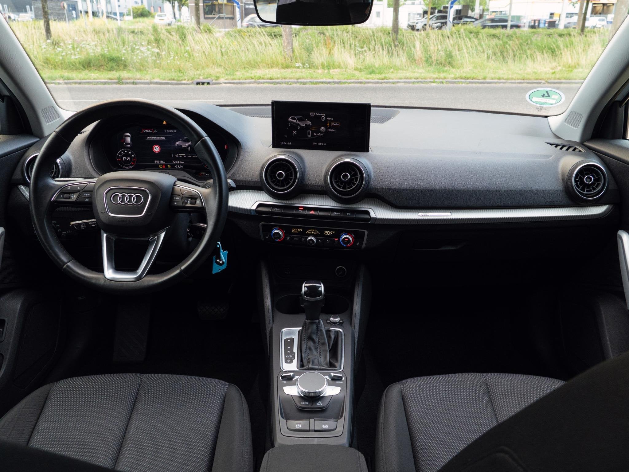 Audi Q2 35 TFSI Advanced edition|CarPlay|Camera|Elek klep, Auto's, Stof, 4 cilinders, 150 pk, Cruise Control